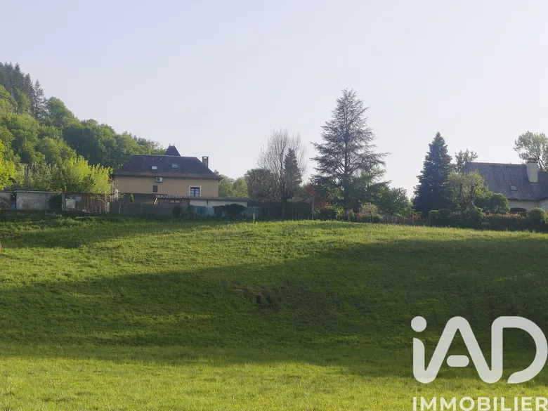 Terrain à Espalion (12500) · 54 000 €