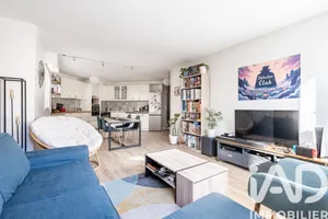 Apartment in Vanves (92170)