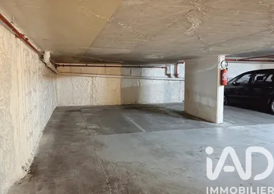 Parking in Paris (75002)