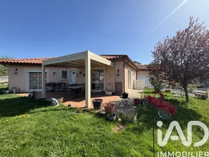 Pavillon à Saint-Flour (15100)