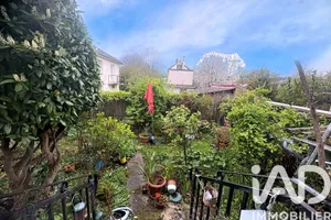 Townhouse in Sens (89100)