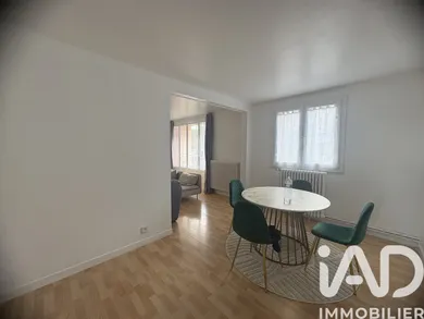 Appartement à Paron (89100)