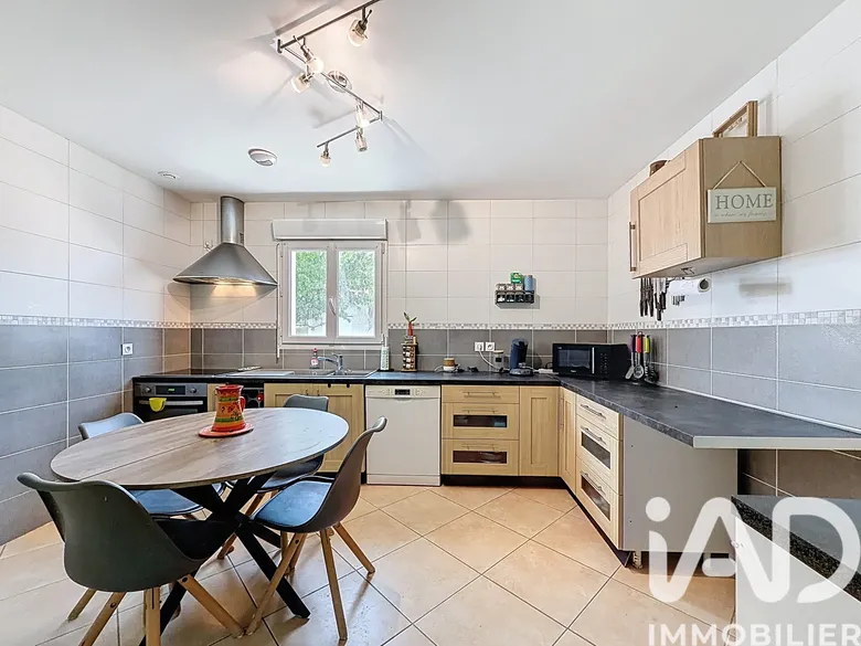 Maison 6 pièces 123 m² · à Semussac · 123 m² · 249 000 €