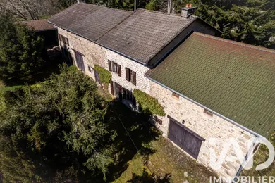 House in Saint-Bonnet-le-Bourg (63630)