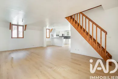 Maison à Orgeval (78630)