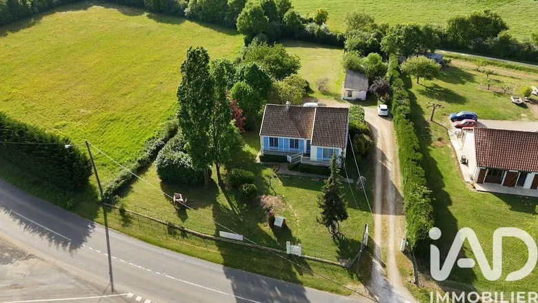 Maison 6 pièces 130 m² · à Savigné · 130 m² · 171 000 €