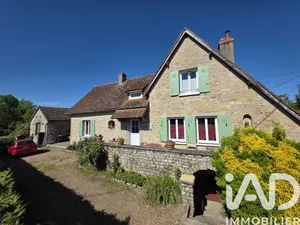 Village house in Montapas (58110)