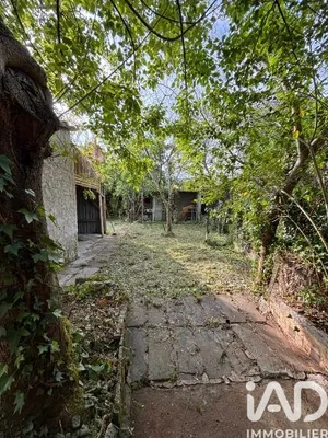 Townhouse in Saint-Denis-de-Pile (33910)