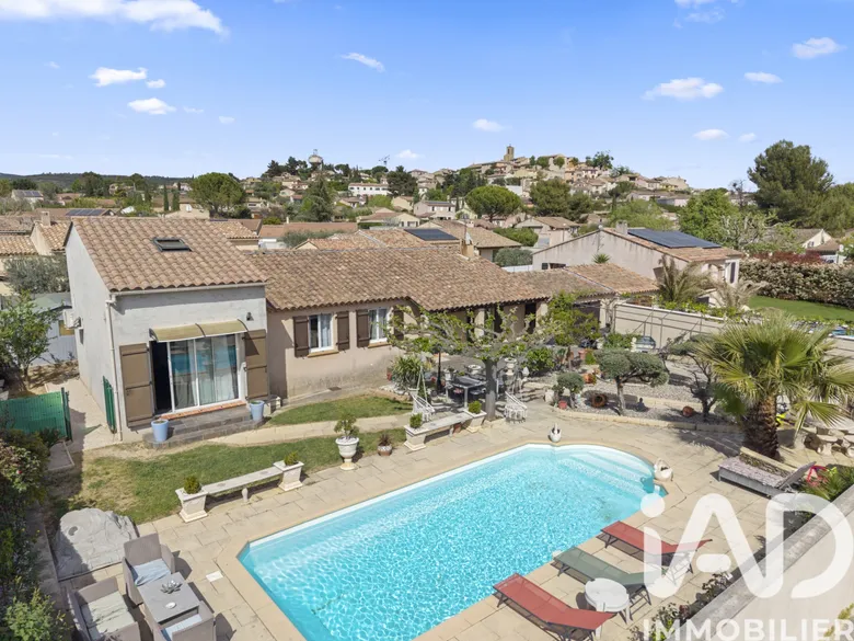 Maison 6 pièces 161 m² · à Pourrières · 161 m² · 550 000 €