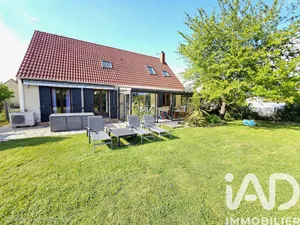 House in Maintenon (28130)