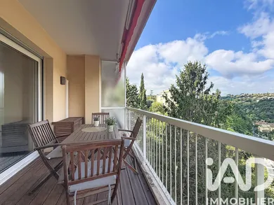 Appartement à Nice (06100)