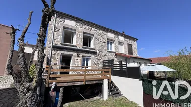 Mansion in Saint-Just-Malmont (43240)
