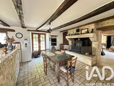 Maison traditionnelle à Alloinay (79190)