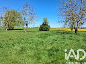 Terrain à bâtir à Tauxigny Saint Bauld (37310)
