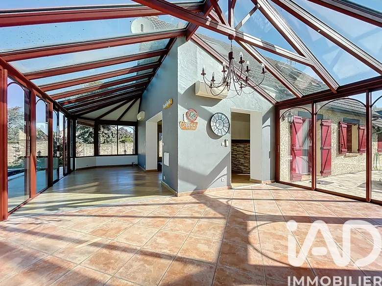 Maison 6 pièces 144 m² · à Cherisy · 144 m² · 329 000 €