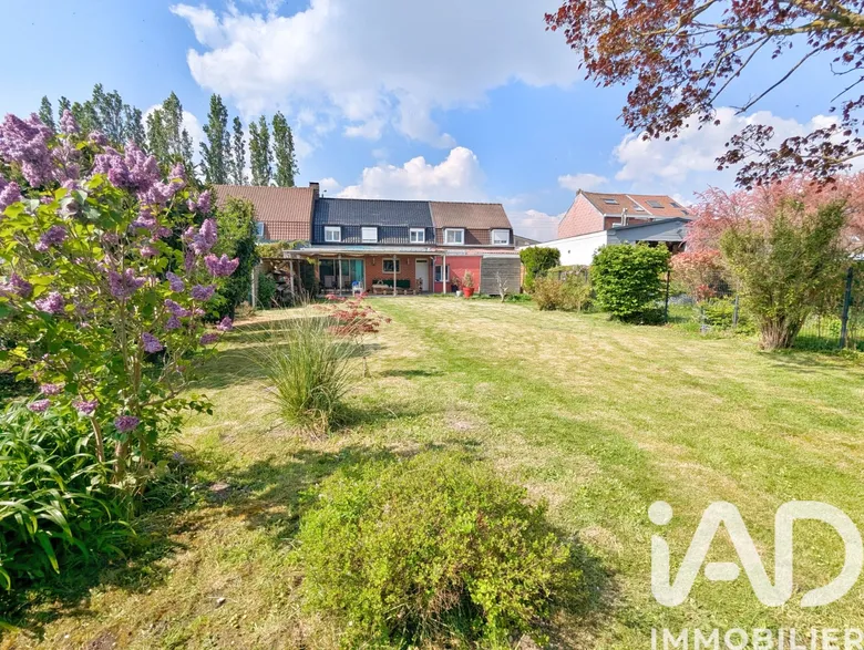 Maison 5 pièces 164 m² · à Wattrelos · 164 m² · 405 000 €