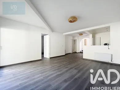 Apartment in Montreuil (93100)