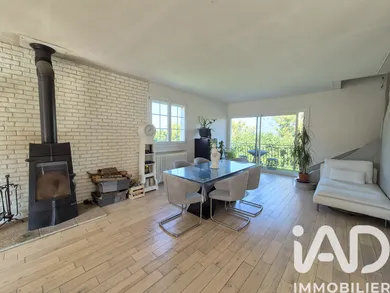 Traditional house in Cheny (89400)