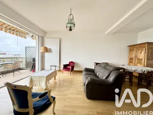 Apartment in La Rochelle (17000)