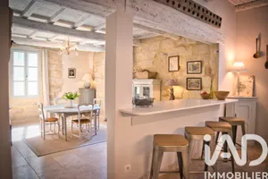 Apartment in Uzès (30700)
