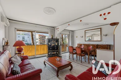 Apartment in Le Cannet (06110)