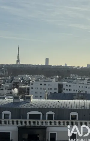 Apartment in Puteaux (92800)