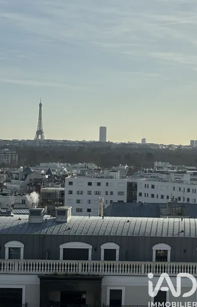 Apartment in Puteaux (92800)