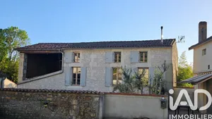 Maison de village à Taillebourg (17350)