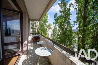 Apartment in Montreuil (93100)