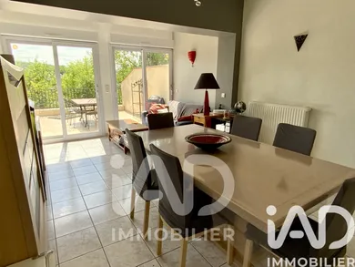Apartment in Dourdan (91410)