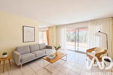 Apartment in Villeneuve-Loubet (06270)