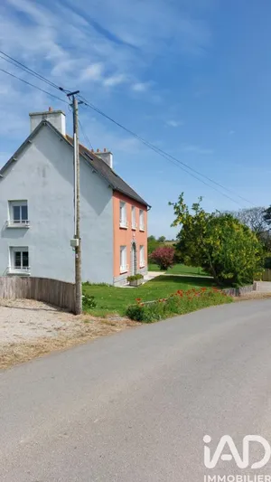 Maison de campagne à Plounévez-Lochrist (29430)