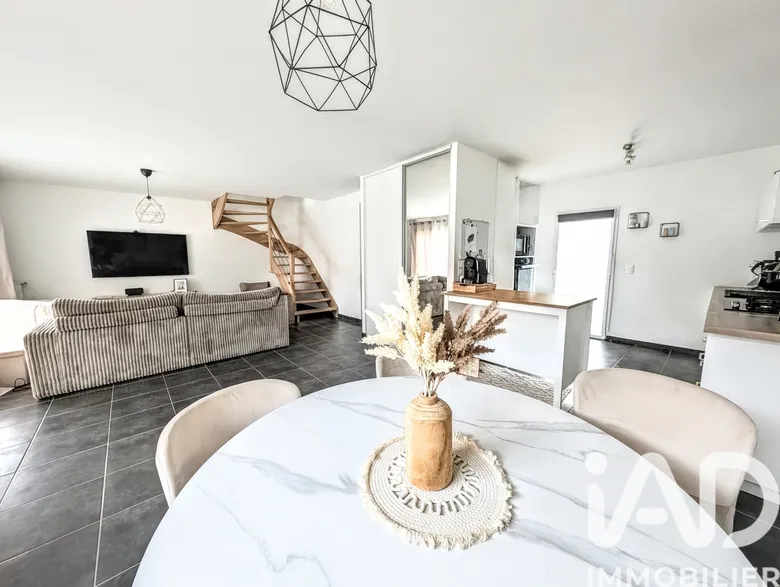 Maison 5 pièces 100 m² · à Le Rheu · 100 m² · 296 000 €