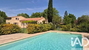 Maison à Aix-en-Provence (13090)