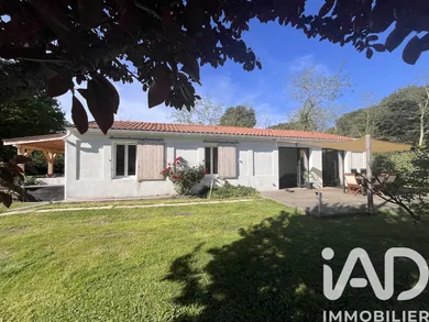 House in Grayan-et-l'Hôpital (33590)