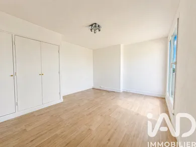 Studio à Paris (75019)