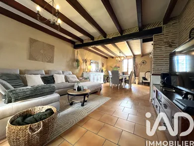 Maison de campagne à Montpon-Ménestérol (24700)