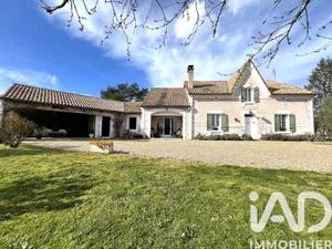 Maison de campagne à Montpon-Ménestérol (24700)