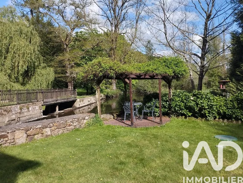Maison 10 pièces 230 m² · à Mézières-sur-Couesnon · 230 m² · 630 000 €