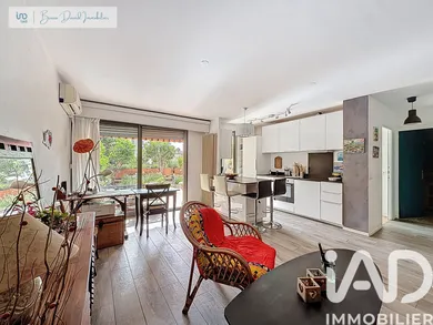 Apartment in Hyères (83400)