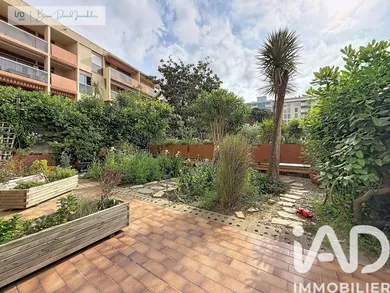 Apartment in Hyères (83400)