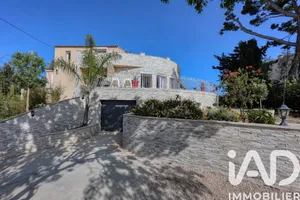 Traditional house in Bandol (83150)