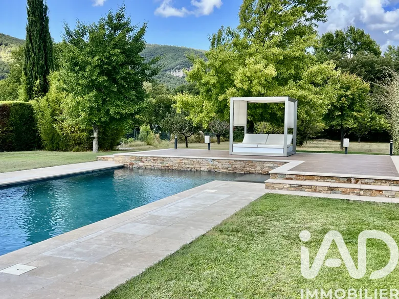 Maison 5 pièces 142 m² · à Auriol · 142 m² · 885 000 €