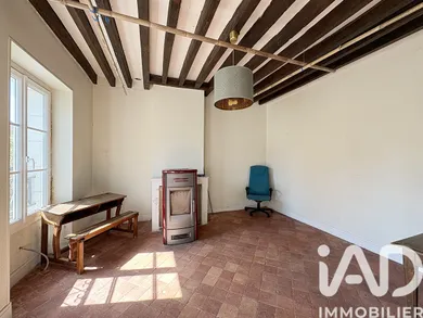 Maison de village à Thury (89520)