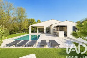 Maison à Roquefort-les-Pins (06330)