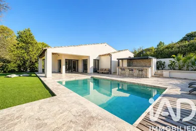 Maison à Roquefort-les-Pins (06330)