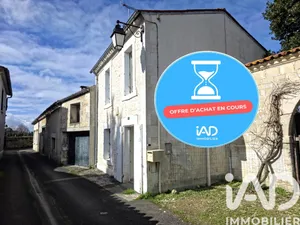 Maison de village à Mainxe (16200)