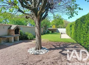 Townhouse in Roanne (42300)