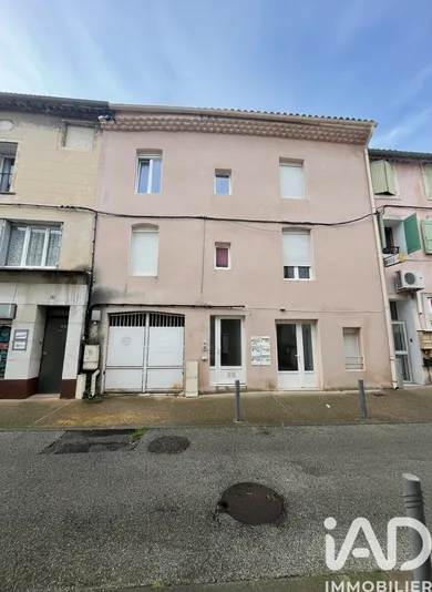 Immeuble à Bagnols-sur-Cèze (30200)
