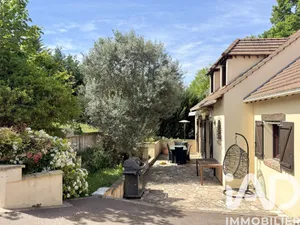 Maison traditionnelle à Le Coudray-Montceaux (91830)